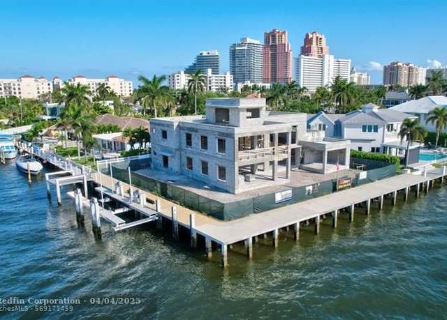 Property at 3025 NE 25th St, Fort Lauderdale, FL 33305, 4 beds, 4.5 baths