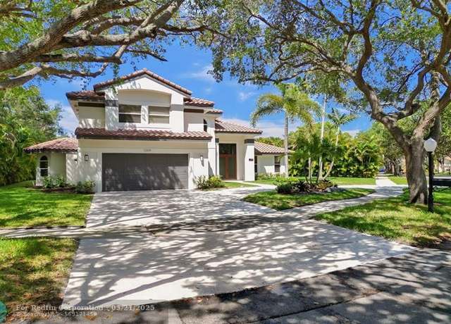 Property at 11309 Port St, Cooper City, FL 33026, 5 beds, 3.5 baths
