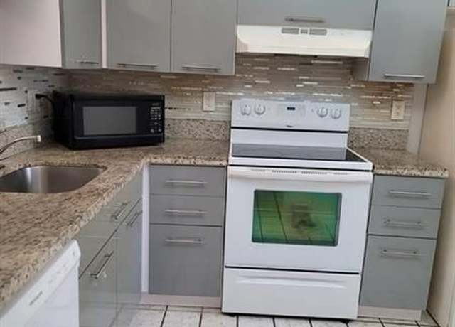 Property at Undisclosed address, Pembroke Pines, FL 33026, 2 beds, 2 baths