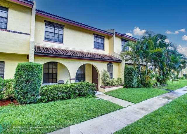 Property at 2759 NW 47th Ln #2902, Lauderdale Lakes, FL 33313, 3 beds, 2.5 baths