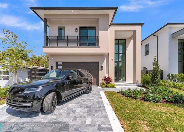 Property at 235 NE 11th St, Delray Beach, FL 33444, 4 beds, 4 baths