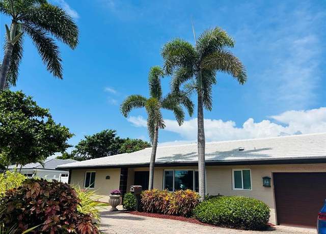 Property at 4131 Bayview Dr, Fort Lauderdale, FL 33308, 3 beds, 3.5 baths