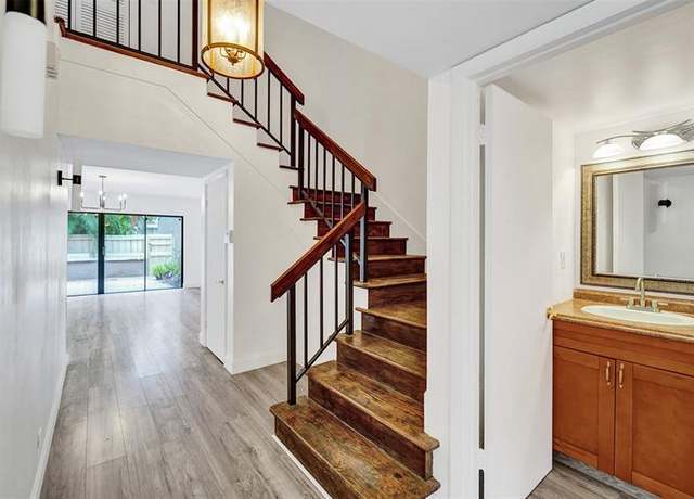 Property at 103 Heatherbrook Way #143, Hollywood, FL 33021, 4 beds, 2.5 baths