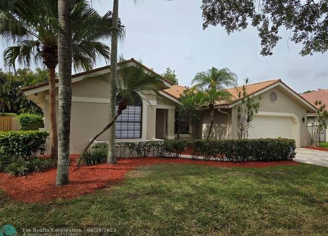 Property at 1624 Newport Ln, Weston, FL 33326, 4 beds, 2 baths