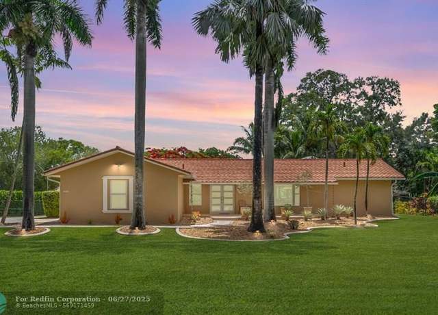 Property at 4910 SW 166th Ave, Southwest Ranches, FL 33331, 3 beds, 2 baths