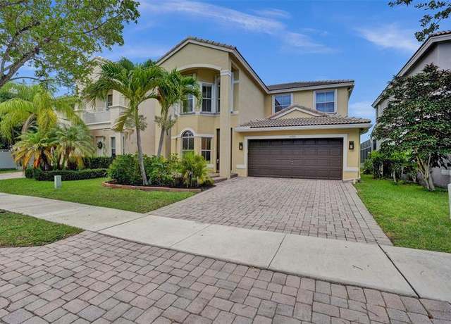Property at 4283 S Magnolia Cir, Delray Beach, FL 33445, 4 beds, 3 baths