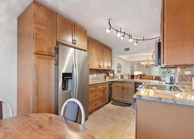 Property at 23385 Barwood Ln #102, Boca Raton, FL 33428, 2 beds, 2 baths