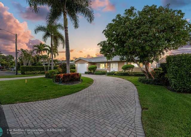 Property at 949 NE 24th Ave, Pompano Beach, FL 33062, 3 beds, 2 baths