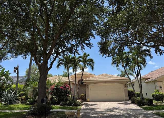 Property at 7113 Francisco Bend Dr, Delray Beach, FL 33446, 3 beds, 2.5 baths