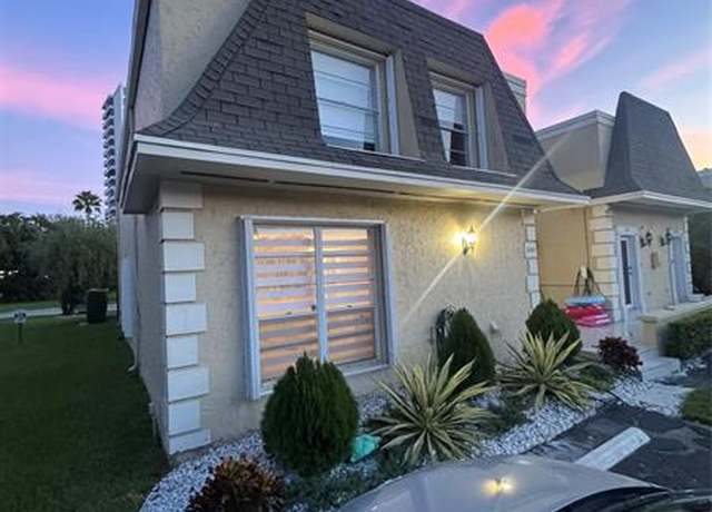 Property at 2222 NE 7th St #12, Hallandale, FL 33009, 3 beds, 2.5 baths