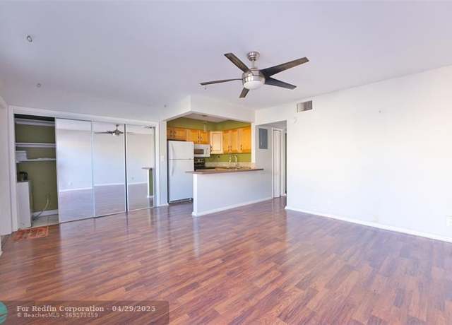 Property at 4050 NE 12th Ter Unit 13-1, Oakland Park, FL 33334, 2 beds, 1.5 baths