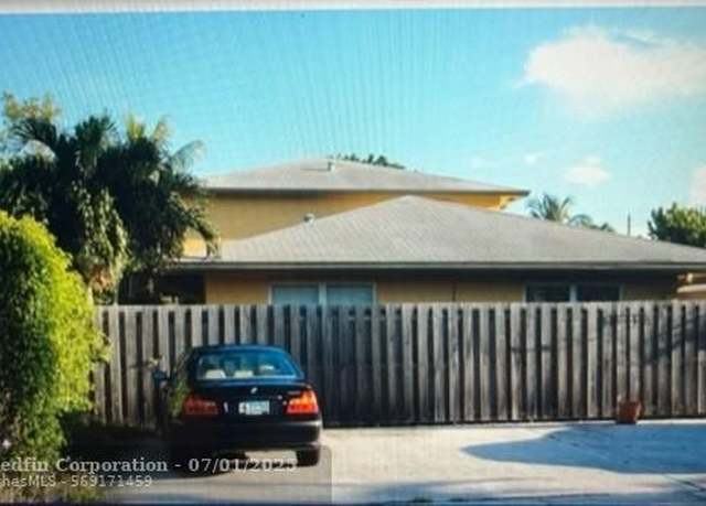 Property at 1637 NE 5th St #2, Fort Lauderdale, FL 33301, 3 beds, 2 baths