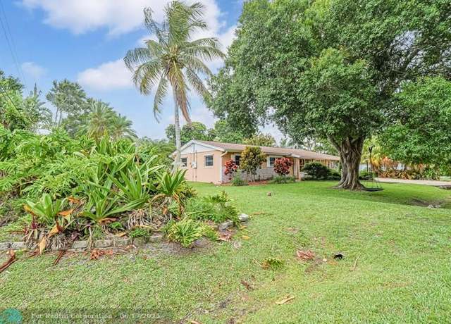 Property at 3535 13th St, Vero Beach, FL 32960, 3 beds, 2 baths