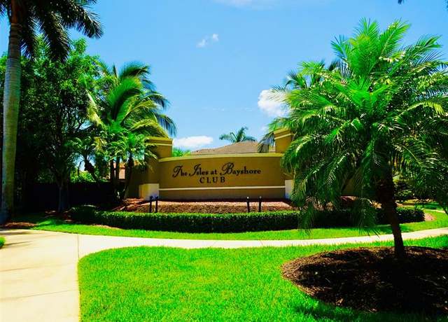 Property at 9105 SW 227th St #1, Cutler Bay, FL 33190, 3 beds, 2.5 baths