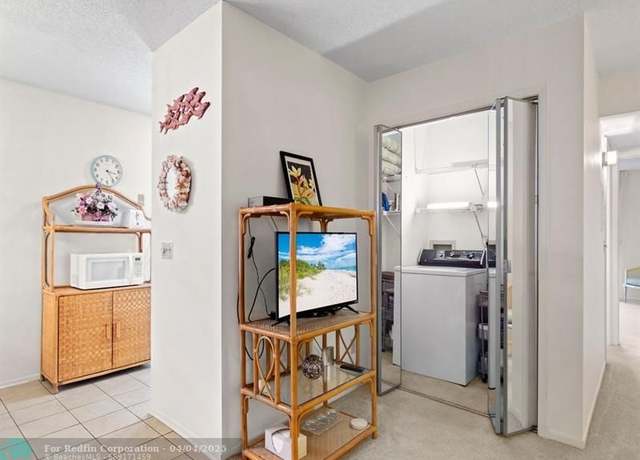 Property at 17 Vista Gardens Trl #103, Vero Beach, FL 32962, 1 bed, 1.5 baths