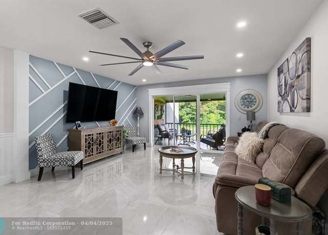Property at 21215 Lago Cir Unit F, Boca Raton, FL 33433, 2 beds, 2 baths