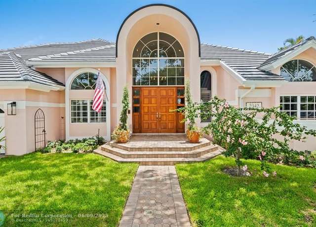 Property at 2342 NE 26th St, Lighthouse Point, FL 33064, 4 beds, 4.5 baths