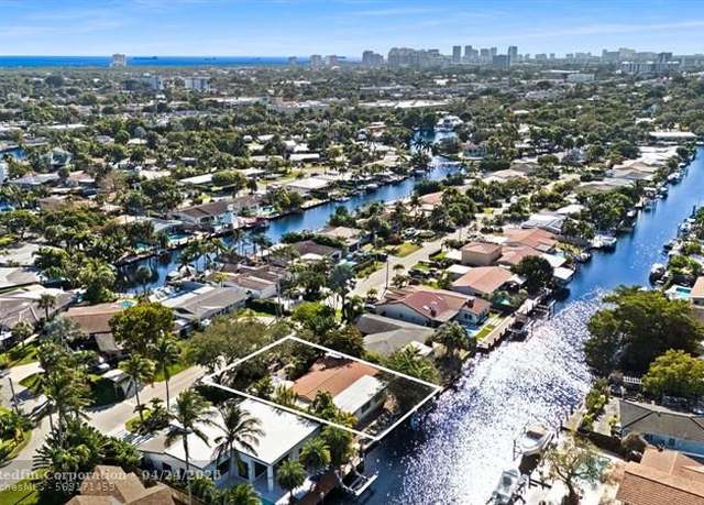 Property at 2333 NE 19th Ave, Wilton Manors, FL 33305, 3 beds, 2 baths