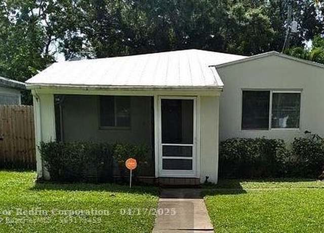 Property at 500 SW 13th St, Fort Lauderdale, FL 33315, 2 beds, 1 bath