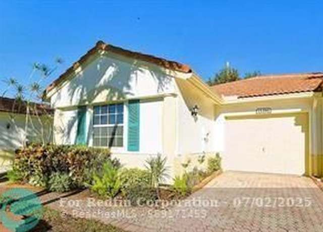 Property at 15396 Rosaire Ln #155396, Delray Beach, FL 33484, 3 beds, 2 baths