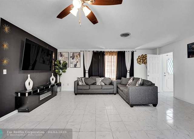Property at 223 Arbor Ave, Port St. Lucie, FL 34952, 3 beds, 2 baths