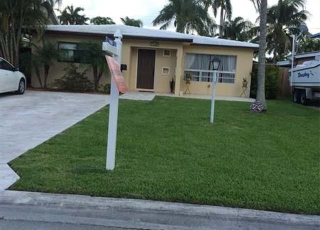 Property at 1126 Lincoln St, Hollywood, FL 33019, 3 beds, 2 baths