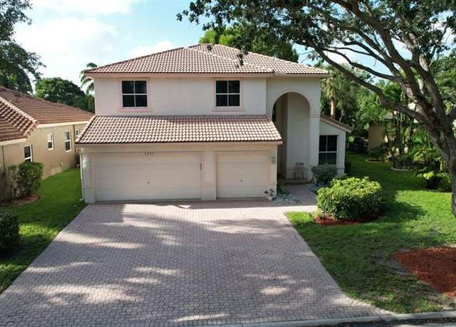 Property at 5337 NW 48 St, Coconut Creek, FL 33073, 4 beds, 3 baths