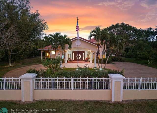 Property at 5290 SW 130th Ave, Southwest Ranches, FL 33330, 4 beds, 4 baths