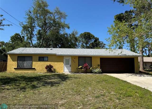 Property at 1546 SW 21st Pl, Vero Beach, FL 32962, 2 beds, 1.5 baths
