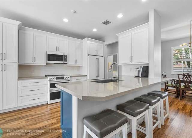 Property at 2110 NE 31st St, Lighthouse Point, FL 33064, 3 beds, 3 baths