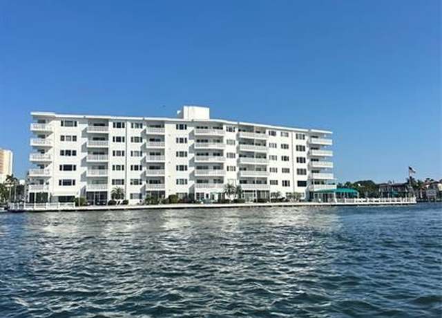 Property at 3209 S Ocean Dr Unit 2L, Hallandale, FL 33009, 1 bed, 1 bath