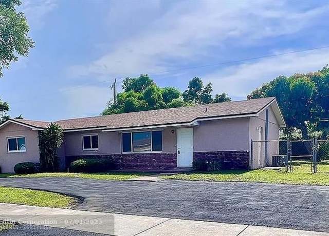 Property at 3811 NE 5th Ave, Deerfield Beach, FL 33064, 4 beds, 2 baths