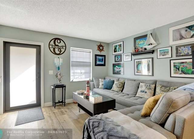 Property at 3013 NW 68th St Unit 10E, Fort Lauderdale, FL 33309, 3 beds, 1.5 baths