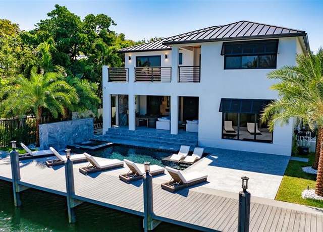 Property at 1523 SE 12th St, Fort Lauderdale, FL 33316, 5 beds, 5.5 baths