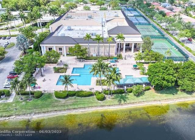 Property at 9560 Weldon Cir Unit j203, Fort Lauderdale, FL 33321, 2 beds, 2 baths