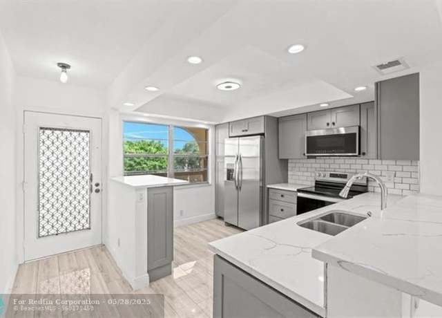 Property at 2304 Lucaya Ln Unit B4, Coconut Creek, FL 33066, 2 beds, 2 baths