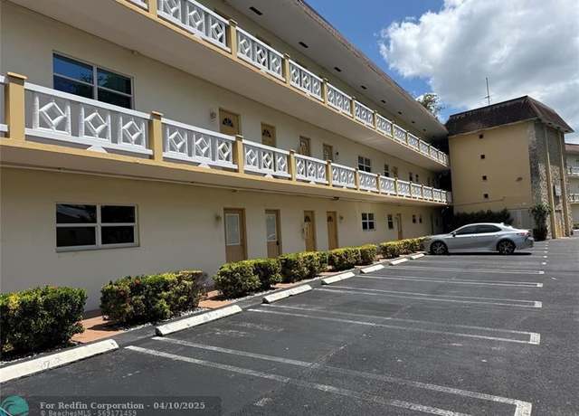 Property at 5151 W Oakland Park Blvd #110, Lauderdale Lakes, FL 33313, 2 beds, 2 baths