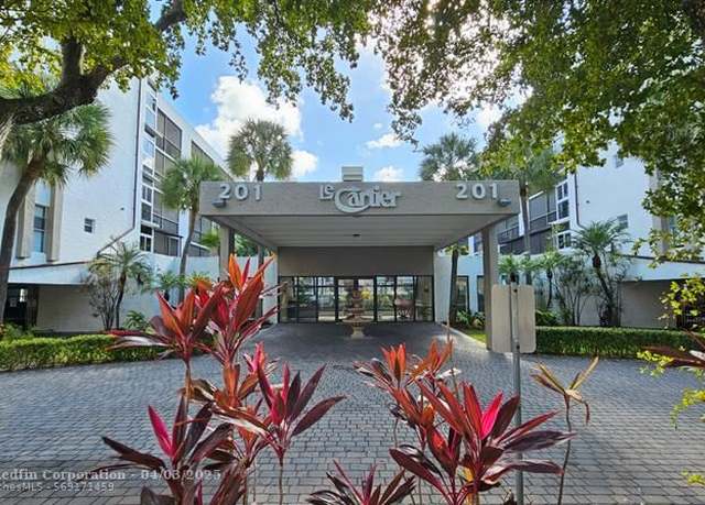 Property at 201 178th Dr #323, Sunny Isles Beach, FL 33160, 2 beds, 1.5 baths