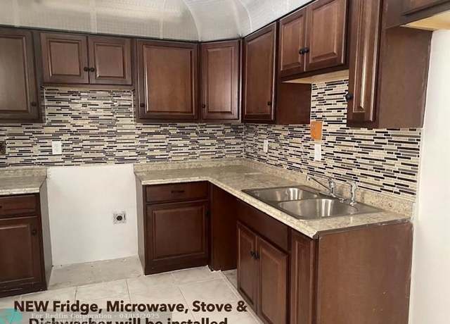 Property at 2841 Somerset Dr #103, Lauderdale Lakes, FL 33311, 2 beds, 2 baths