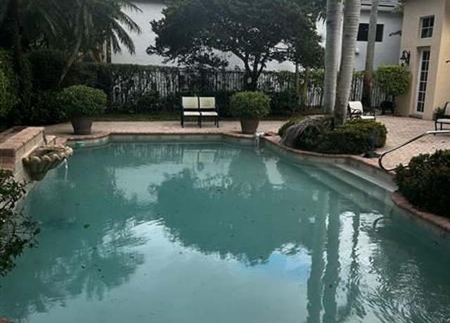 Property at 7277 Sarimento Pl, Delray Beach, FL 33446, 4 beds, 4.5 baths