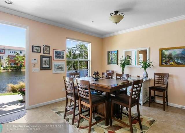 Property at 255 SW 7th St #255, Pompano Beach, FL 33060, 3 beds, 2.5 baths