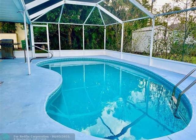Property at 1150 SW Jumper St, Port St. Lucie, FL 34983, 3 beds, 2 baths