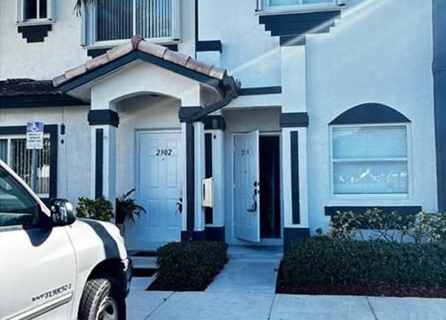 Property at 2304 SE 23rd Ave #2304, Homestead, FL 33035, 3 beds, 2.5 baths