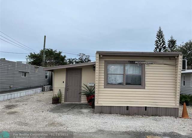 Property at 4712 SW 23rd Ter, Fort Lauderdale, FL 33312, 2 beds, 1 bath