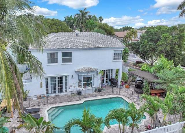 Property at 15810 NW 11th St, Pembroke Pines, FL 33028, 4 beds, 2.5 baths