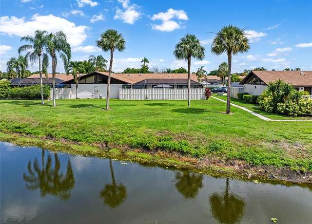 Property at 9986 Boca Gardens Trl Unit C, Boca Raton, FL 33496, 3 beds, 2 baths