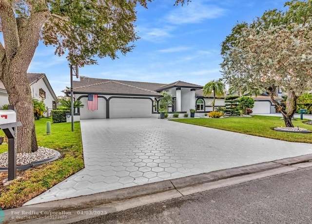 Property at 12041 NW 2nd Dr, Coral Springs, FL 33071, 5 beds, 2.5 baths
