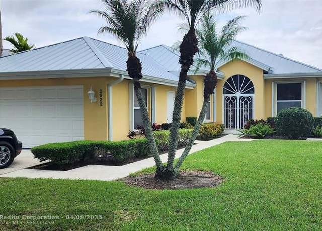 Property at 2922 SW Brighton Way, Palm City, FL 34990, 3 beds, 2 baths