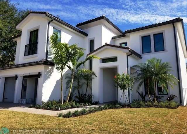 Property at 5704 Ashwood Cir, Hollywood, FL 33312, 5 beds, 4.5 baths