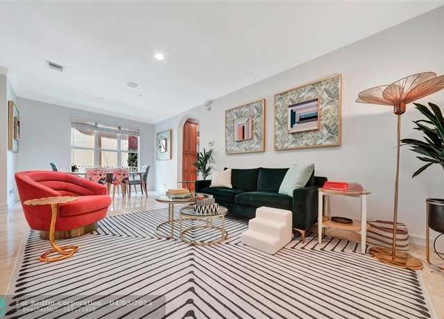 Property at 903 NE 17th Way #104, Fort Lauderdale, FL 33304, 3 beds, 3.5 baths